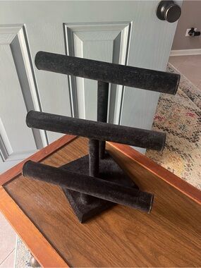 Black Velvet 3-Tiered Jewelry Display Stand